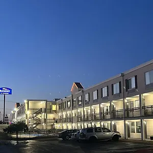 Baymont And By Wyndham / Near Osu Hotel